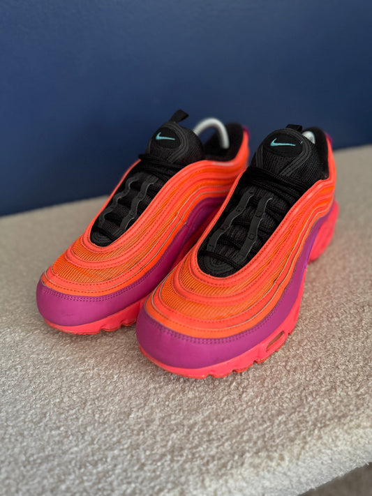 Nike Air Max Plus 97 - RARE (UK9)